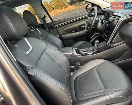 Коричневый Хендай Туксон, объемом двигателя 2 л и пробегом 15 тыс. км за 32500 $, фото 31 на Automoto.ua