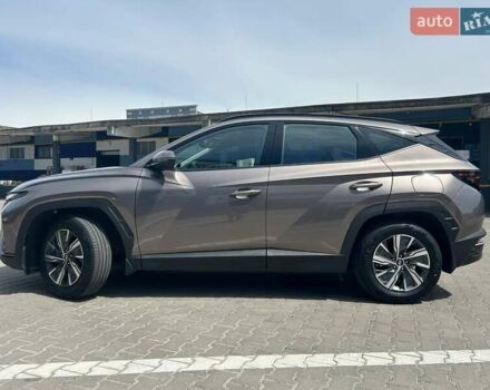 Коричневый Хендай Туксон, объемом двигателя 2 л и пробегом 50 тыс. км за 25800 $, фото 2 на Automoto.ua