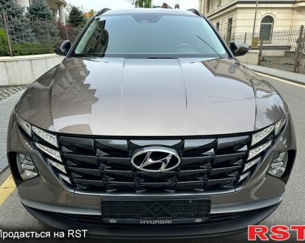 Коричневый Хендай Туксон, объемом двигателя 1.6 л и пробегом 21 тыс. км за 29900 $, фото 2 на Automoto.ua