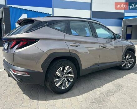 Коричневый Хендай Туксон, объемом двигателя 2 л и пробегом 50 тыс. км за 25800 $, фото 4 на Automoto.ua