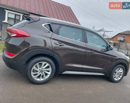 Коричневий Хендай Туксон, об'ємом двигуна 2 л та пробігом 87 тис. км за 19300 $, фото 1 на Automoto.ua