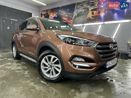 Хендай Туксон 2017 в Киеве на Automoto.ua Коричневый Хендай Туксон, объемом двигателя 2 л и пробегом 118 тыс. км за 18599 $, фото 1 на Automoto.ua