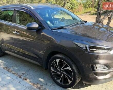 Коричневый Хендай Туксон, объемом двигателя 2 л и пробегом 98 тыс. км за 22000 $, фото 1 на Automoto.ua