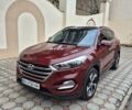 Красный Хендай Туксон, объемом двигателя 2 л и пробегом 97 тыс. км за 20500 $, фото 1 на Automoto.ua