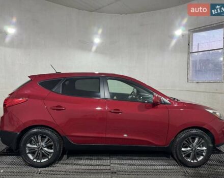 Хендай Туксон 2015 в Белой Церкве на Automoto.ua Красный Хендай Туксон, объемом двигателя 2 л и пробегом 174 тыс. км за 13500 $, фото 10 на Automoto.ua