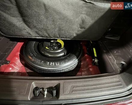 Хендай Туксон 2015 в Белой Церкве на Automoto.ua Красный Хендай Туксон, объемом двигателя 2 л и пробегом 174 тыс. км за 13500 $, фото 27 на Automoto.ua