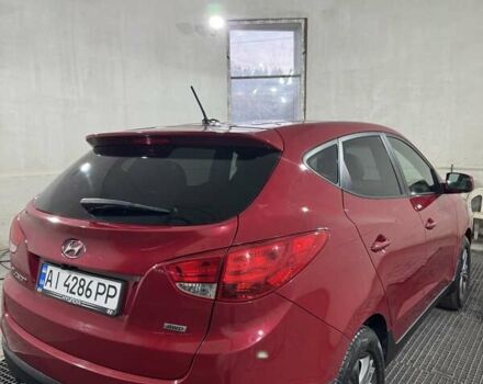 Хендай Туксон 2015 в Белой Церкве на Automoto.ua Красный Хендай Туксон, объемом двигателя 2 л и пробегом 174 тыс. км за 13500 $, фото 8 на Automoto.ua