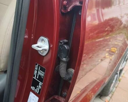 Красный Хендай Туксон, объемом двигателя 2.02 л и пробегом 110 тыс. км за 19800 $, фото 17 на Automoto.ua