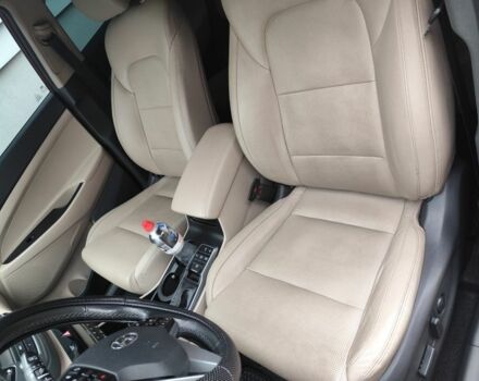 Червоний Хендай Туксон, об'ємом двигуна 2 л та пробігом 110 тис. км за 19800 $, фото 22 на Automoto.ua