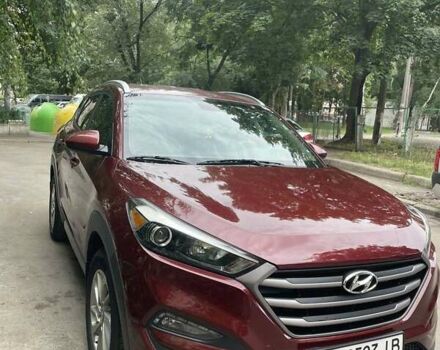 Червоний Хендай Туксон, об'ємом двигуна 2 л та пробігом 93 тис. км за 15800 $, фото 7 на Automoto.ua
