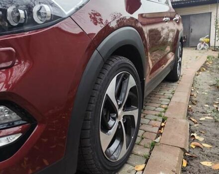 Красный Хендай Туксон, объемом двигателя 2.02 л и пробегом 110 тыс. км за 19800 $, фото 41 на Automoto.ua