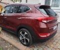 Червоний Хендай Туксон, об'ємом двигуна 2 л та пробігом 110 тис. км за 19800 $, фото 5 на Automoto.ua