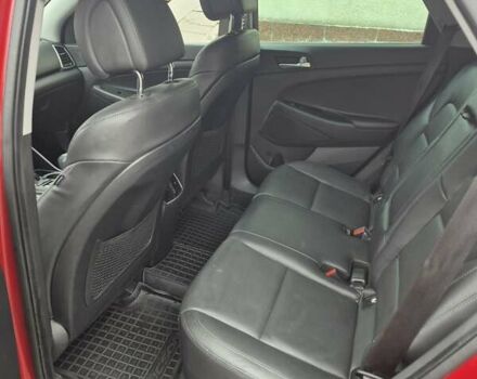 Червоний Хендай Туксон, об'ємом двигуна 2 л та пробігом 39 тис. км за 19550 $, фото 6 на Automoto.ua