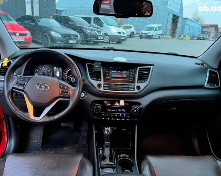 Червоний Хендай Туксон, об'ємом двигуна 2 л та пробігом 136 тис. км за 18690 $, фото 36 на Automoto.ua