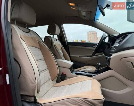 Червоний Хендай Туксон, об'ємом двигуна 1.59 л та пробігом 117 тис. км за 15890 $, фото 12 на Automoto.ua