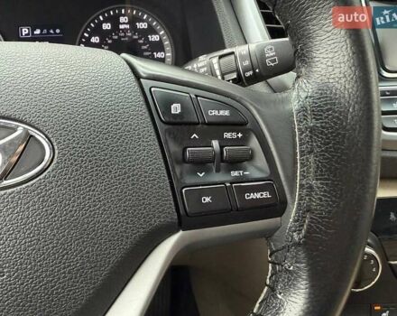 Червоний Хендай Туксон, об'ємом двигуна 1.59 л та пробігом 117 тис. км за 15890 $, фото 22 на Automoto.ua