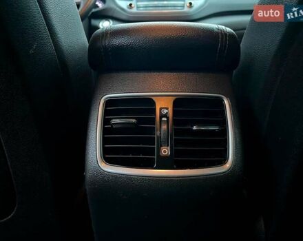 Червоний Хендай Туксон, об'ємом двигуна 2 л та пробігом 136 тис. км за 18690 $, фото 37 на Automoto.ua