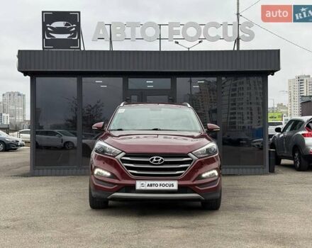 Червоний Хендай Туксон, об'ємом двигуна 1.59 л та пробігом 117 тис. км за 15890 $, фото 2 на Automoto.ua