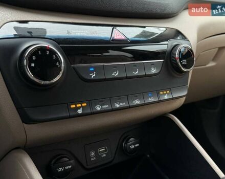 Червоний Хендай Туксон, об'ємом двигуна 1.59 л та пробігом 117 тис. км за 15890 $, фото 26 на Automoto.ua