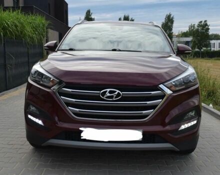 Червоний Хендай Туксон, об'ємом двигуна 2 л та пробігом 117 тис. км за 10300 $, фото 1 на Automoto.ua