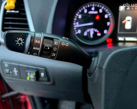 Червоний Хендай Туксон, об'ємом двигуна 2 л та пробігом 136 тис. км за 18690 $, фото 26 на Automoto.ua