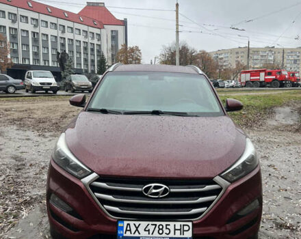 Червоний Хендай Туксон, об'ємом двигуна 2 л та пробігом 150 тис. км за 13300 $, фото 7 на Automoto.ua