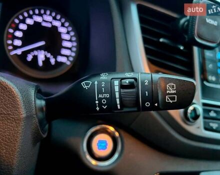 Червоний Хендай Туксон, об'ємом двигуна 2 л та пробігом 136 тис. км за 18690 $, фото 26 на Automoto.ua