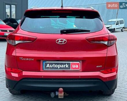 Червоний Хендай Туксон, об'ємом двигуна 2 л та пробігом 136 тис. км за 18690 $, фото 7 на Automoto.ua