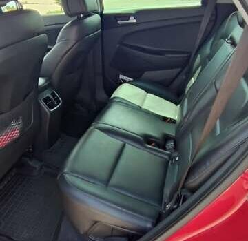 Червоний Хендай Туксон, об'ємом двигуна 2 л та пробігом 72 тис. км за 21500 $, фото 8 на Automoto.ua