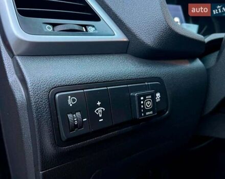 Червоний Хендай Туксон, об'ємом двигуна 2 л та пробігом 136 тис. км за 18690 $, фото 21 на Automoto.ua