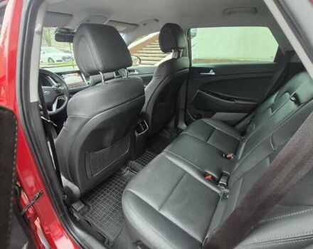 Червоний Хендай Туксон, об'ємом двигуна 2 л та пробігом 39 тис. км за 19550 $, фото 9 на Automoto.ua