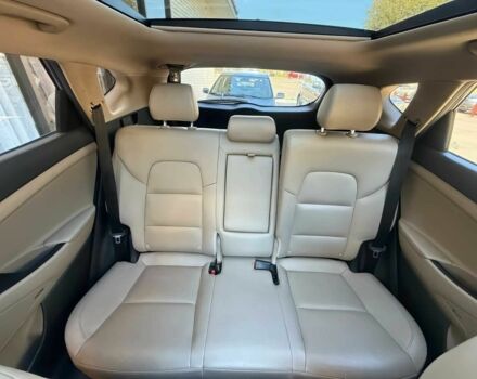 Хендай Туксон 2018 у Львові на Automoto.ua Червоний Хендай Туксон, об'ємом двигуна 1.6 л та пробігом 45 тис. км за 12100 $, фото 16 на Automoto.ua