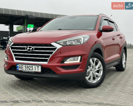 Красный Хендай Туксон, объемом двигателя 2 л и пробегом 91 тыс. км за 18800 $, фото 14 на Automoto.ua