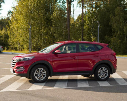 Хендай Туксон 2018 в Киеве на Automoto.ua Красный Хендай Туксон, объемом двигателя 2 л и пробегом 130 тыс. км за 16999 $, фото 5 на Automoto.ua