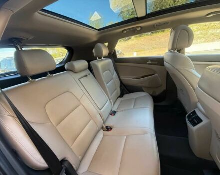 Хендай Туксон 2018 у Львові на Automoto.ua Червоний Хендай Туксон, об'ємом двигуна 1.6 л та пробігом 45 тис. км за 12100 $, фото 13 на Automoto.ua