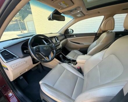 Хендай Туксон 2018 у Львові на Automoto.ua Червоний Хендай Туксон, об'ємом двигуна 1.6 л та пробігом 45 тис. км за 12100 $, фото 9 на Automoto.ua