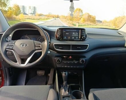 Червоний Хендай Туксон, об'ємом двигуна 2 л та пробігом 74 тис. км за 9600 $, фото 11 на Automoto.ua