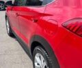 Красный Хендай Туксон, объемом двигателя 2 л и пробегом 115 тыс. км за 22600 $, фото 2 на Automoto.ua