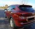 Красный Хендай Туксон, объемом двигателя 2 л и пробегом 130 тыс. км за 13000 $, фото 7 на Automoto.ua