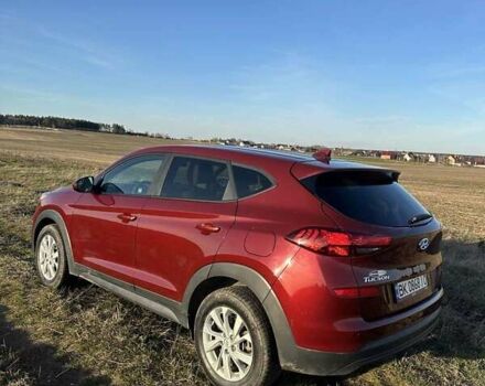 Червоний Хендай Туксон, об'ємом двигуна 2 л та пробігом 130 тис. км за 19200 $, фото 12 на Automoto.ua
