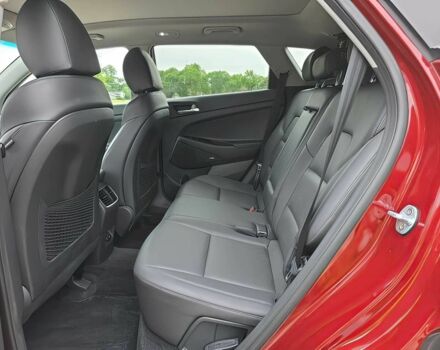 Красный Хендай Туксон, объемом двигателя 2.4 л и пробегом 38 тыс. км за 11100 $, фото 10 на Automoto.ua