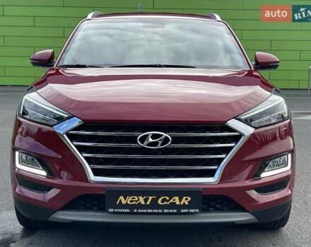 Красный Хендай Туксон, объемом двигателя 2 л и пробегом 64 тыс. км за 30500 $, фото 4 на Automoto.ua