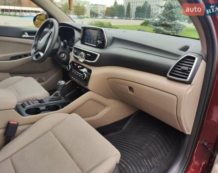 Червоний Хендай Туксон, об'ємом двигуна 0 л та пробігом 11 тис. км за 22900 $, фото 9 на Automoto.ua