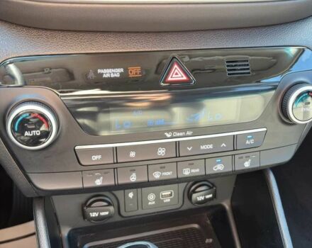 Червоний Хендай Туксон, об'ємом двигуна 2.4 л та пробігом 46 тис. км за 13500 $, фото 10 на Automoto.ua