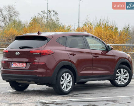 Красный Хендай Туксон, объемом двигателя 0 л и пробегом 175 тыс. км за 19900 $, фото 12 на Automoto.ua