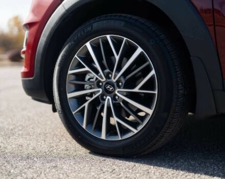 Красный Хендай Туксон, объемом двигателя 2 л и пробегом 45 тыс. км за 14000 $, фото 23 на Automoto.ua