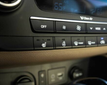 Красный Хендай Туксон, объемом двигателя 2 л и пробегом 45 тыс. км за 14000 $, фото 11 на Automoto.ua