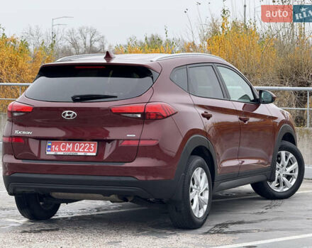 Красный Хендай Туксон, объемом двигателя 0 л и пробегом 175 тыс. км за 19900 $, фото 6 на Automoto.ua