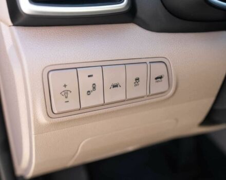 Красный Хендай Туксон, объемом двигателя 2 л и пробегом 45 тыс. км за 14000 $, фото 14 на Automoto.ua