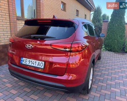 Червоний Хендай Туксон, об'ємом двигуна 2 л та пробігом 32 тис. км за 16700 $, фото 25 на Automoto.ua